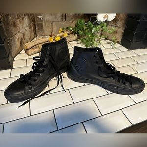 Black leather chuck Taylor high tops